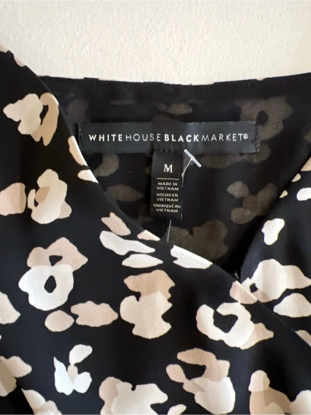 White House Black Market Surplus Tie Camisole Size Medium Black Multi - Picture 6 of 9